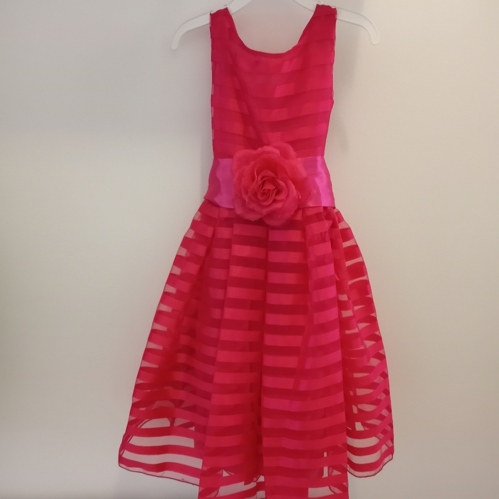 Little girl Dress Size 6 FUSHSIA PINK
